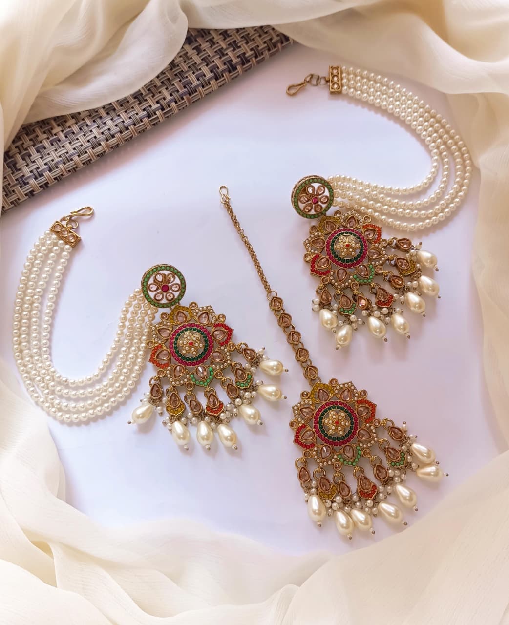 Sahara Earing With Teeka