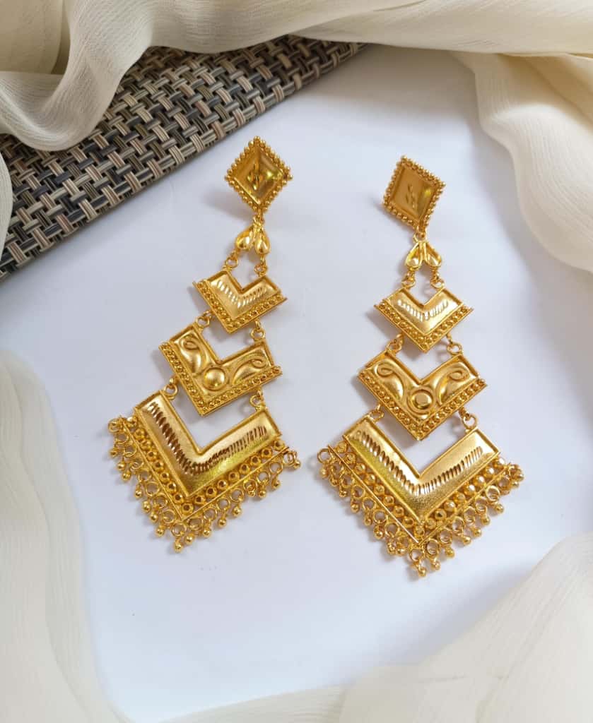 Long Earring (Gold replica)