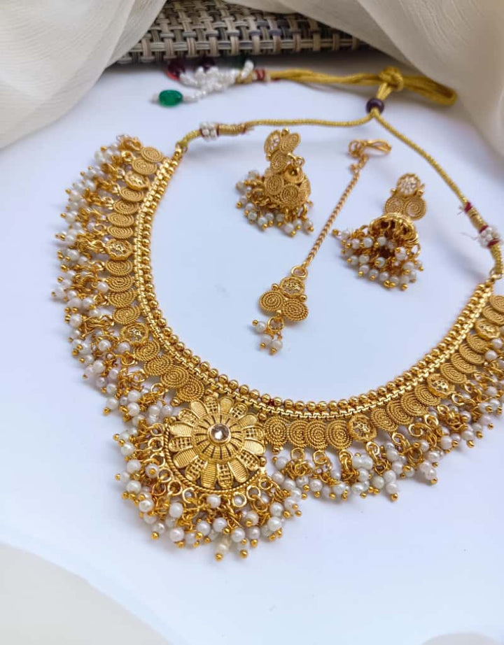 Necklace Set With Teeka