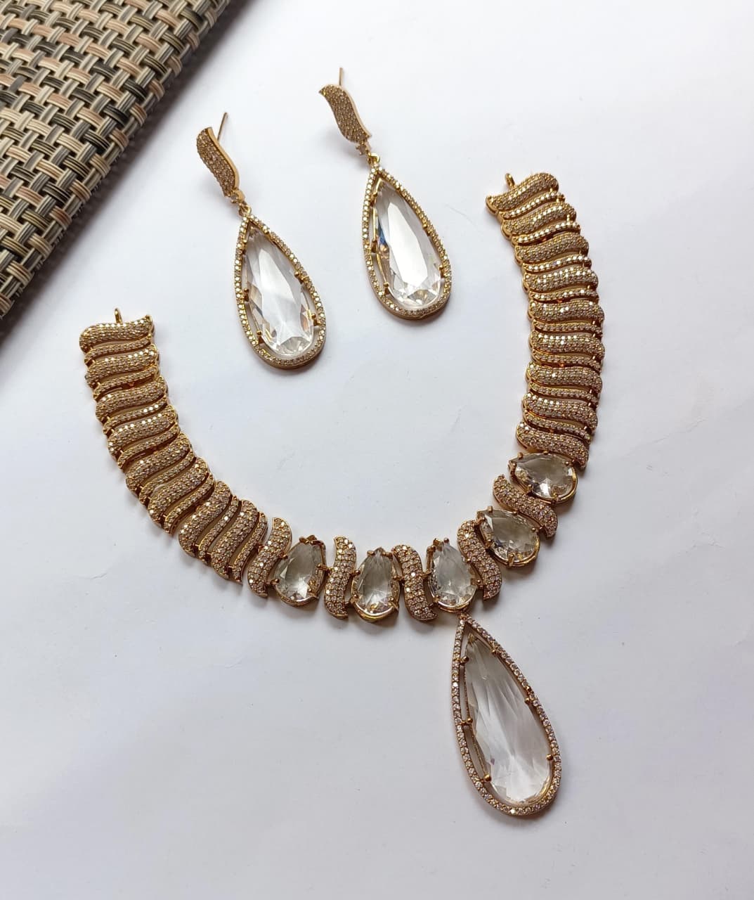 Zarcon Stone's Necklace Set