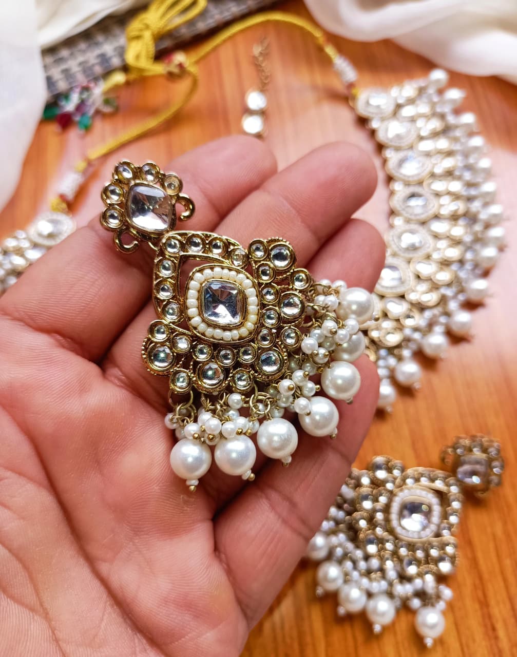 Necklace Set With Teeka