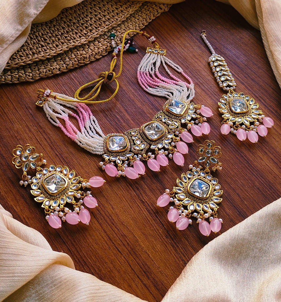 Choker Set