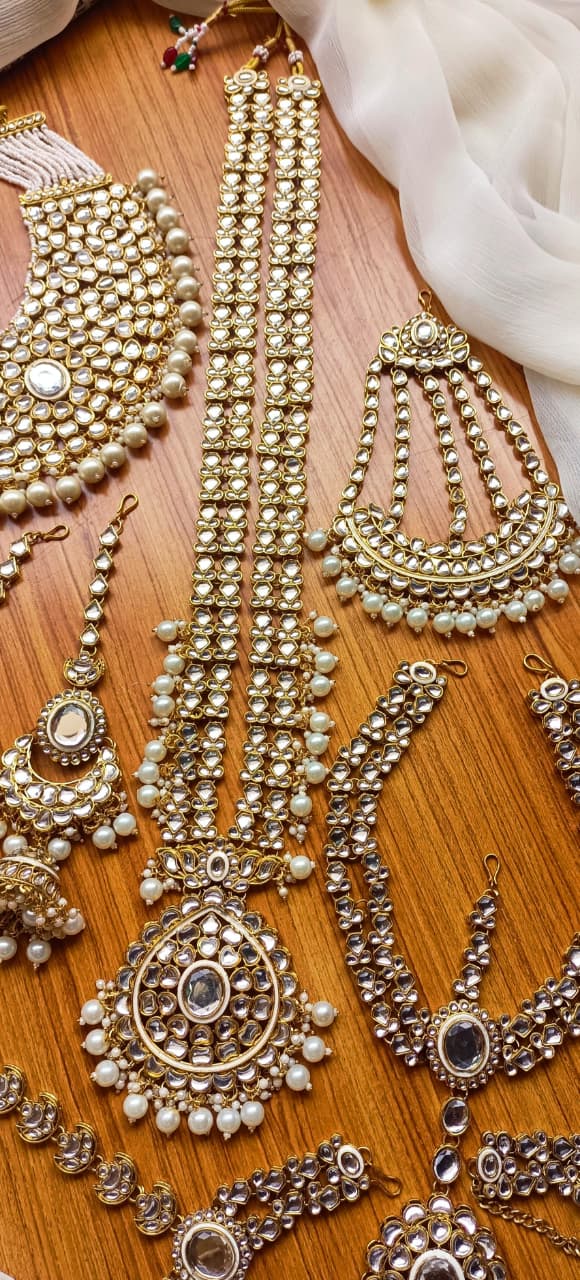 Kundan Stylish Complete Bridal Package