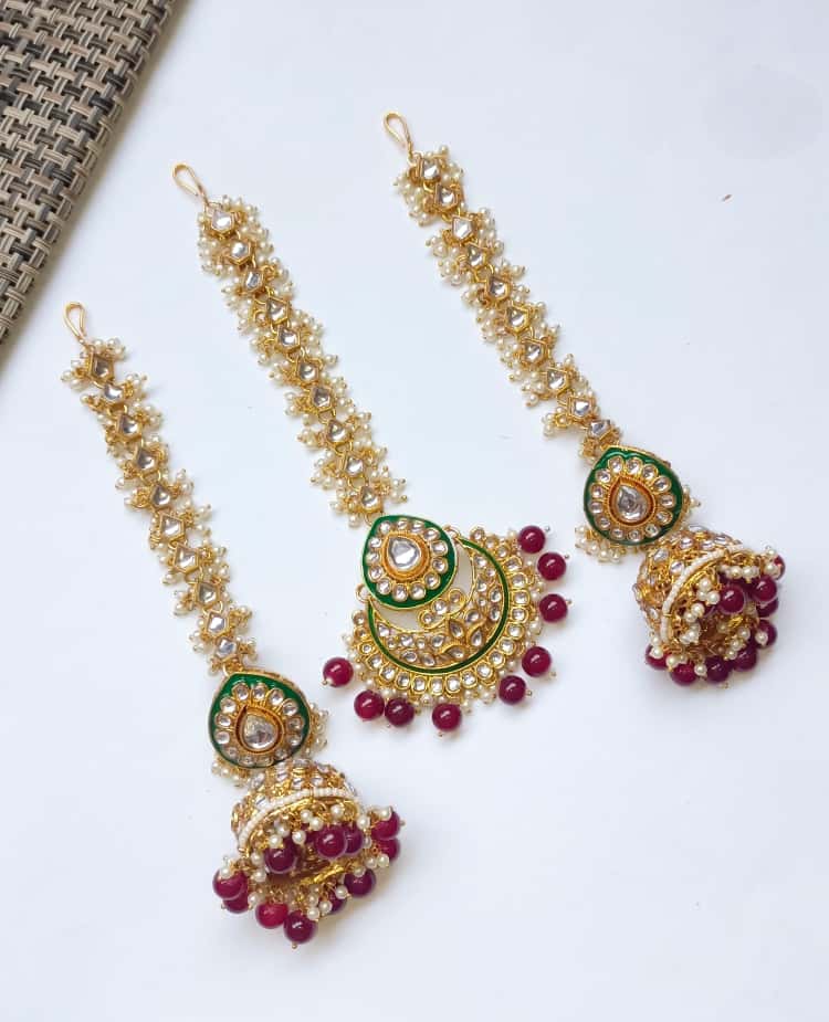 Earing Teeka With Sahara