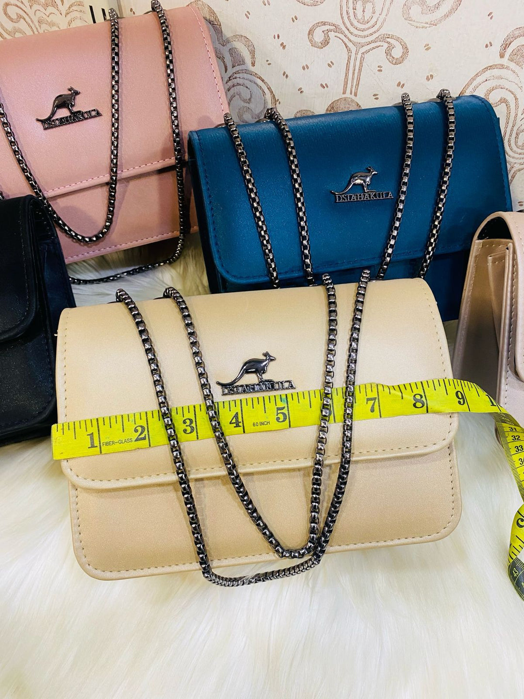 Kan crossbody handbag