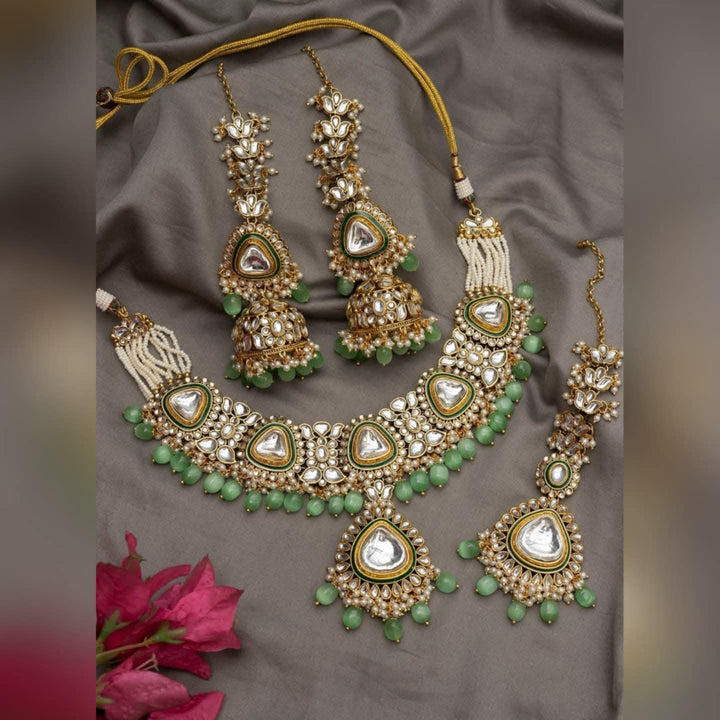 DABBI KUNDAN CHOKER