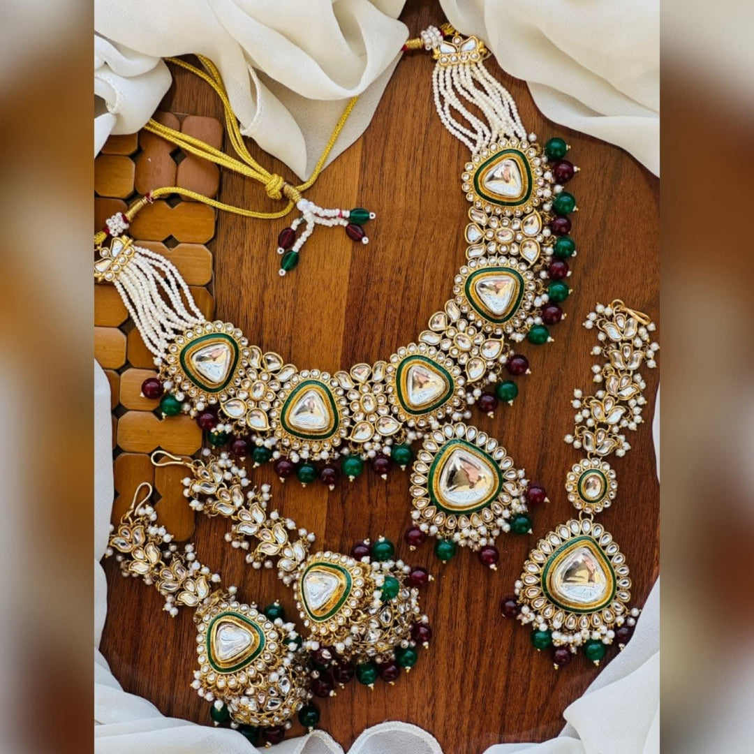 DABBI KUNDAN CHOKER