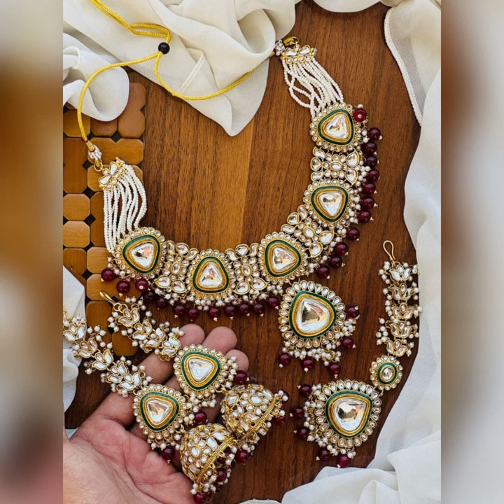 DABBI KUNDAN CHOKER