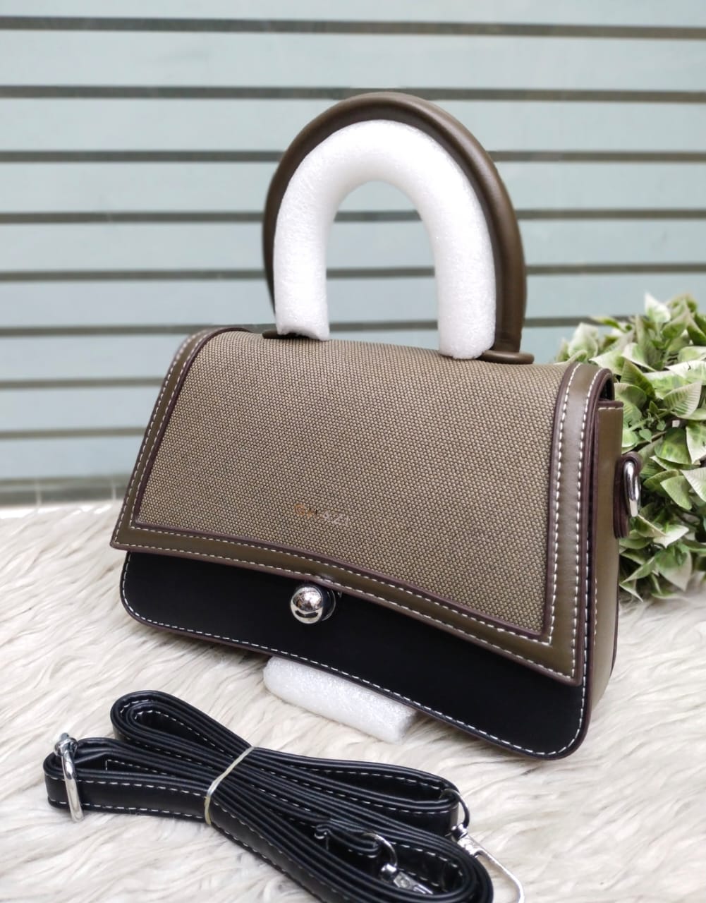 Crossbody bag