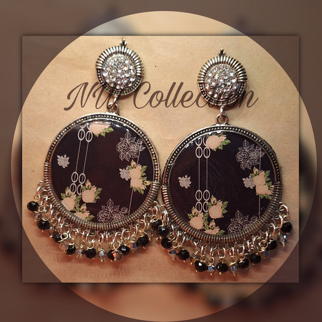 BLACK PATTERN EARING
