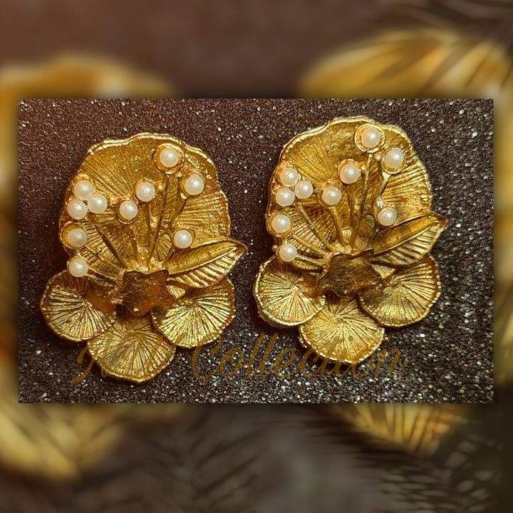 GOLDEN WITH TINY WHITE PEARLS