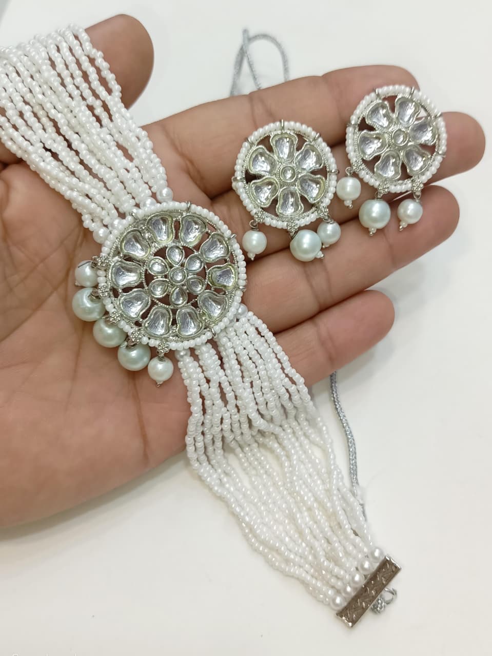 Choker Design