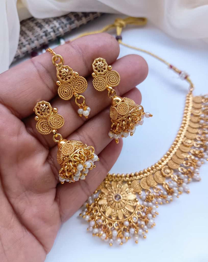 Necklace Set With Teeka