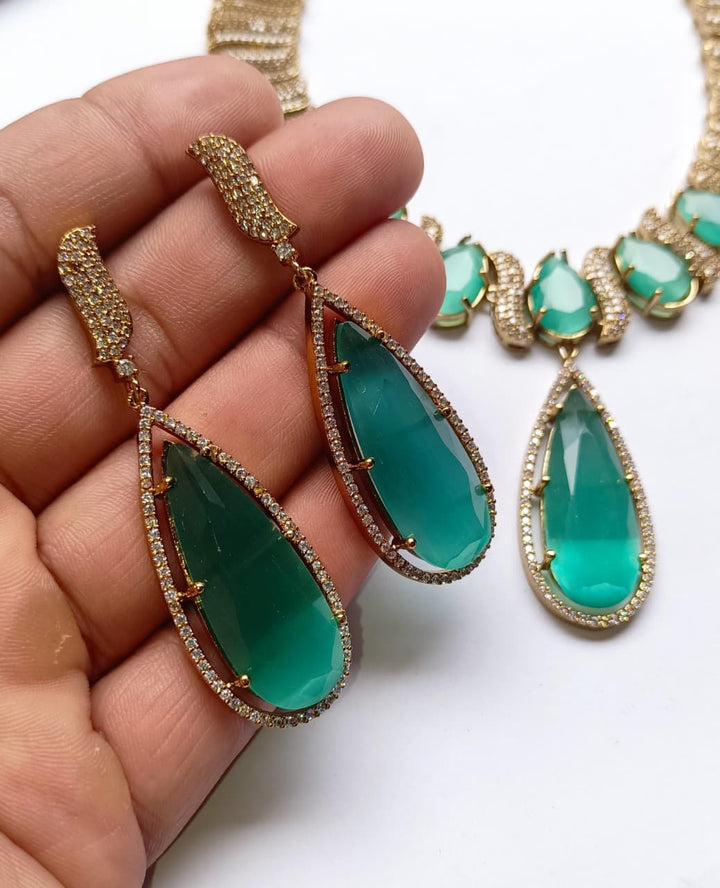 Zarcon Stone's Necklace Set