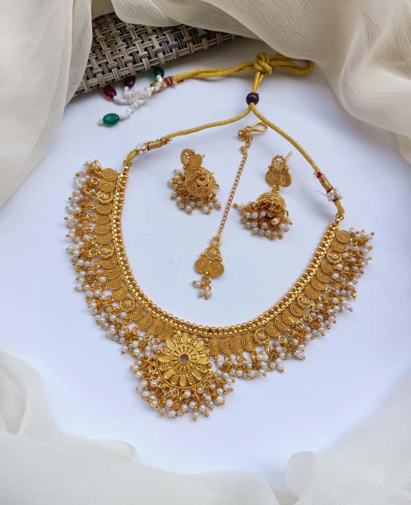 Necklace Set With Teeka