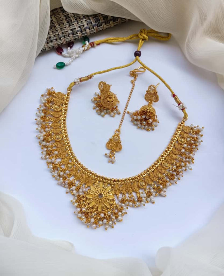 Necklace Set With Teeka