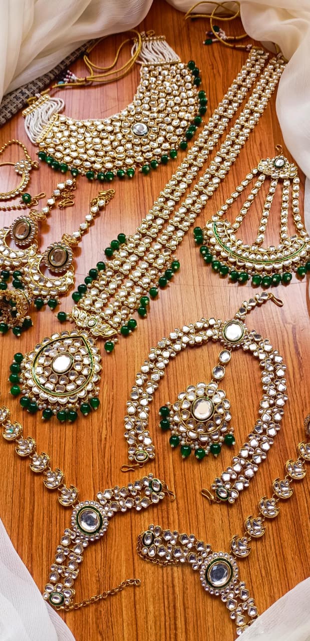 Kundan Stylish Complete Bridal Package
