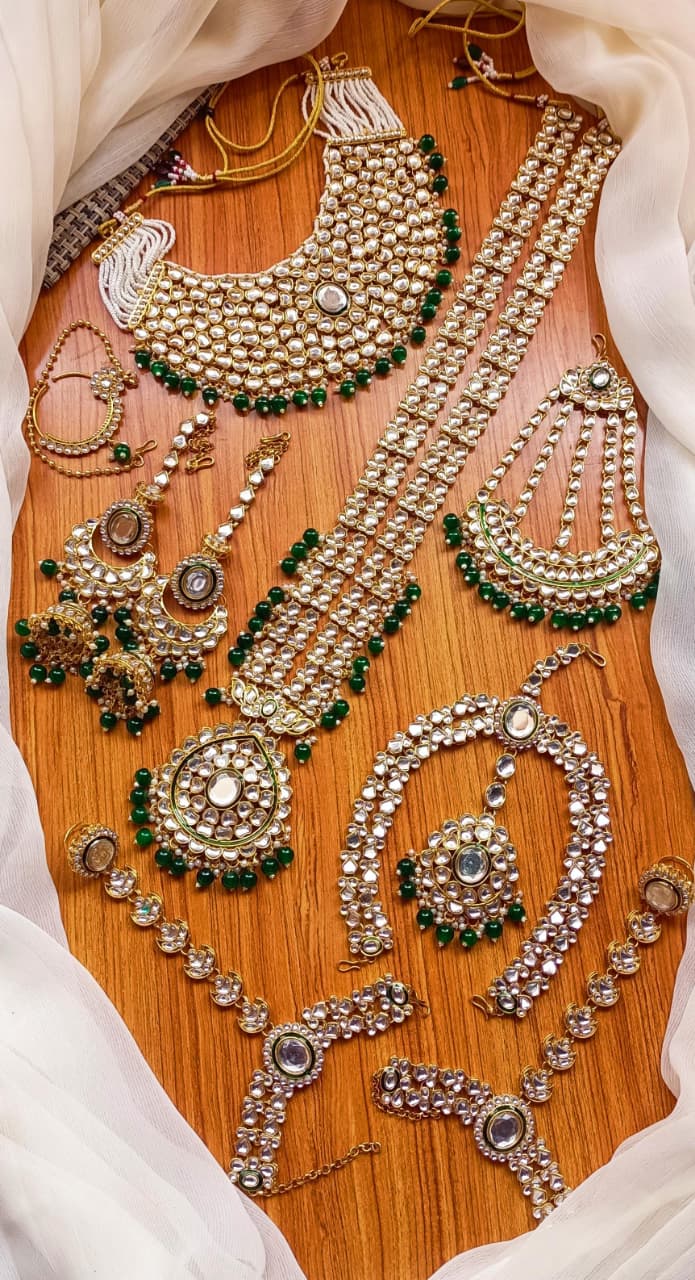 Kundan Stylish Complete Bridal Package
