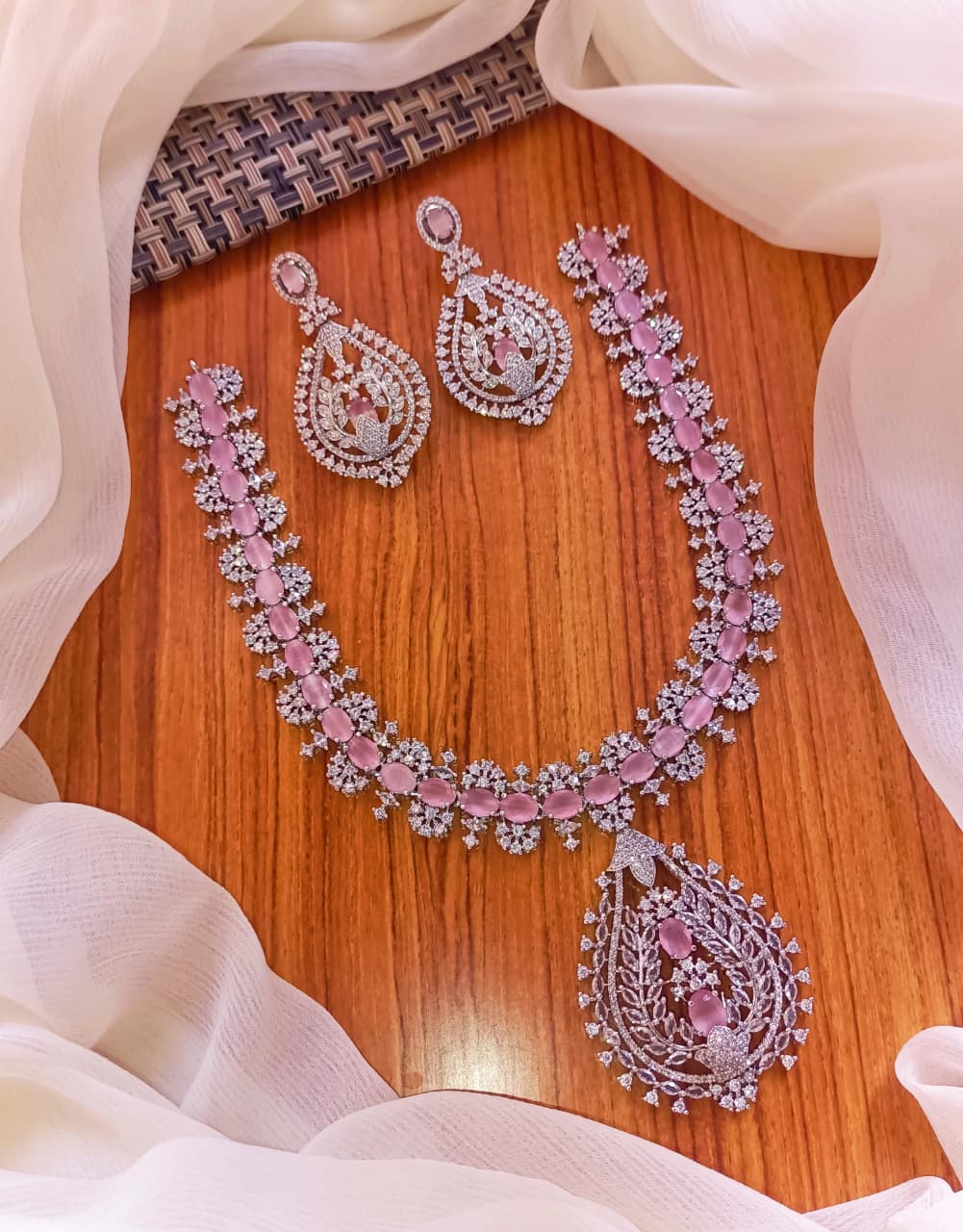 Short Mala Style Fancy Necklace Set