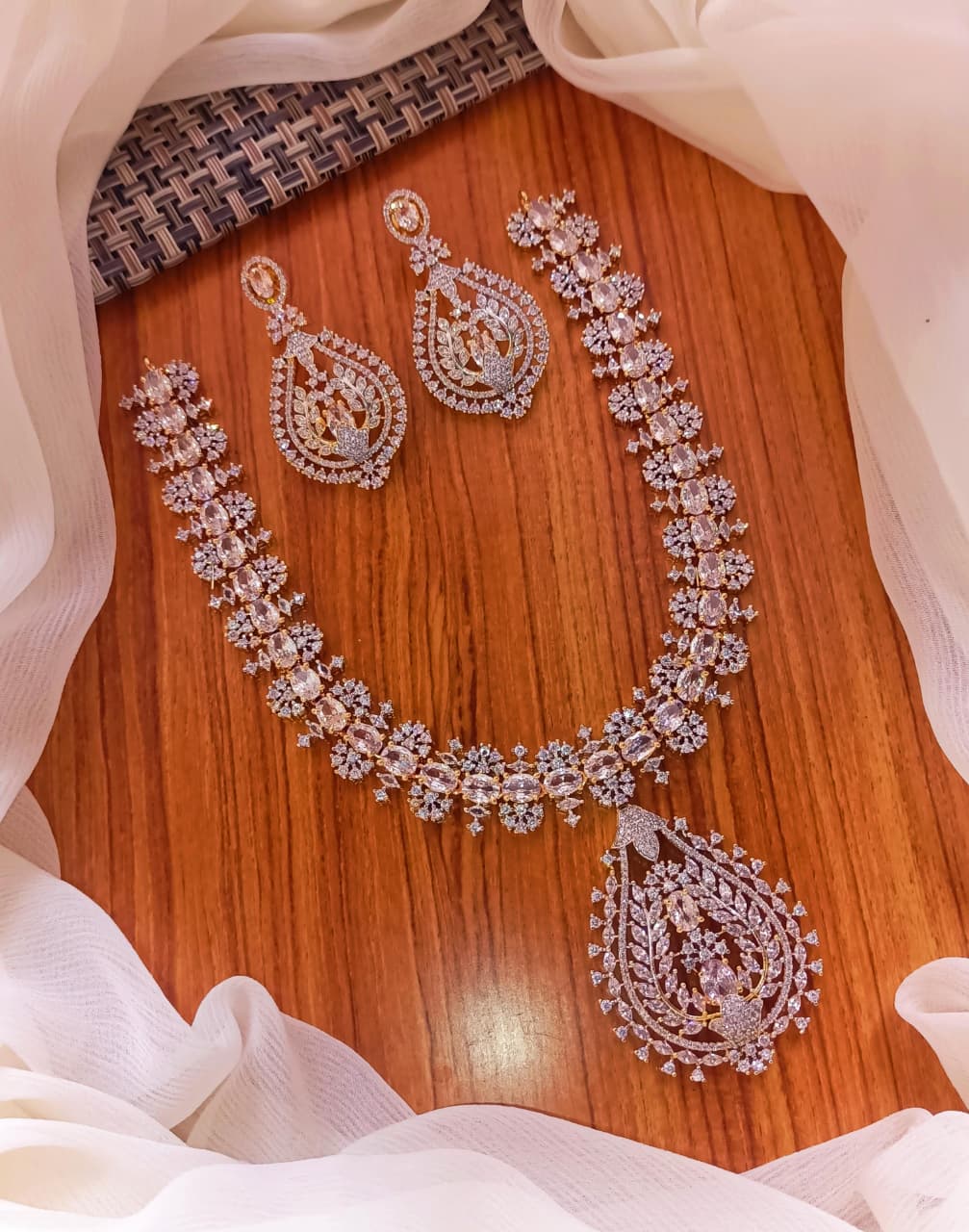 Short Mala Style Fancy Necklace Set