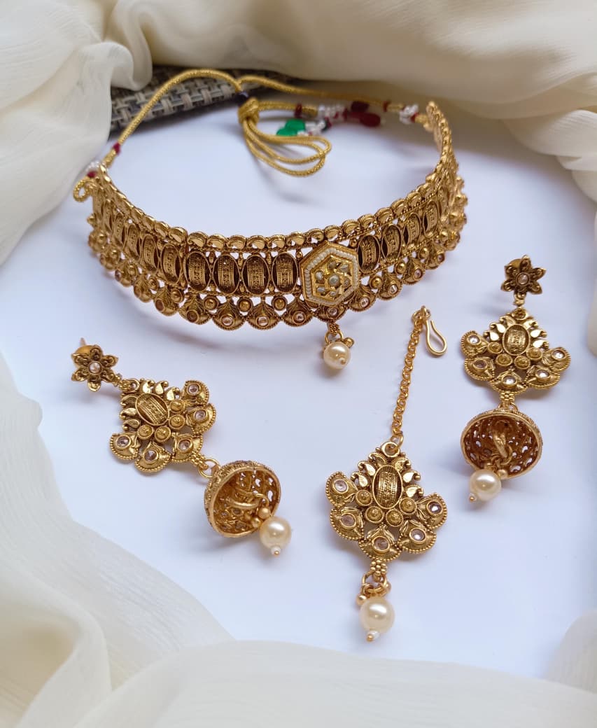 Koler Set With Teeka